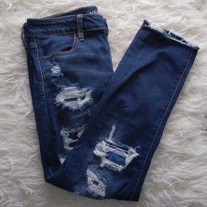American Eagle | Cropped Rip Jeans